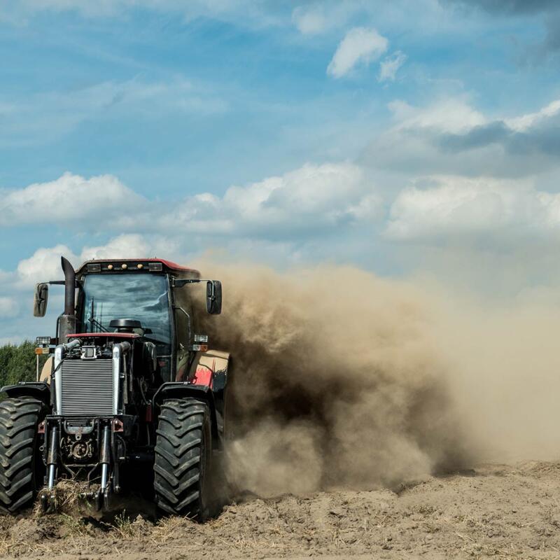 Landmaschinen & Agrartechnik